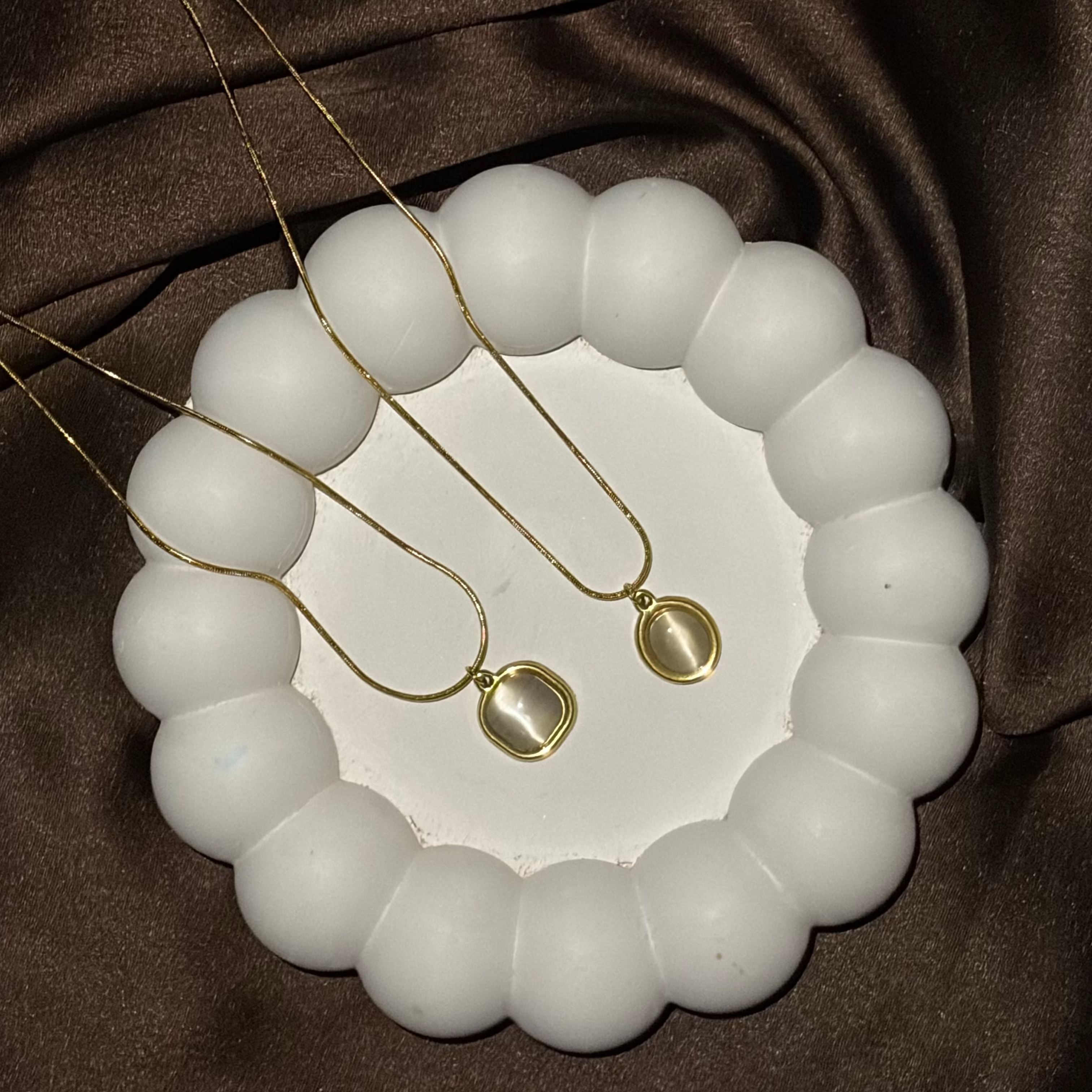White stone pendant necklace